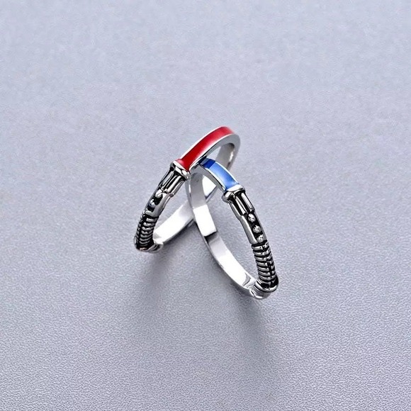 Star Wars lightsaber Red/Blue Ring set of 2 - Picture 2 of 3